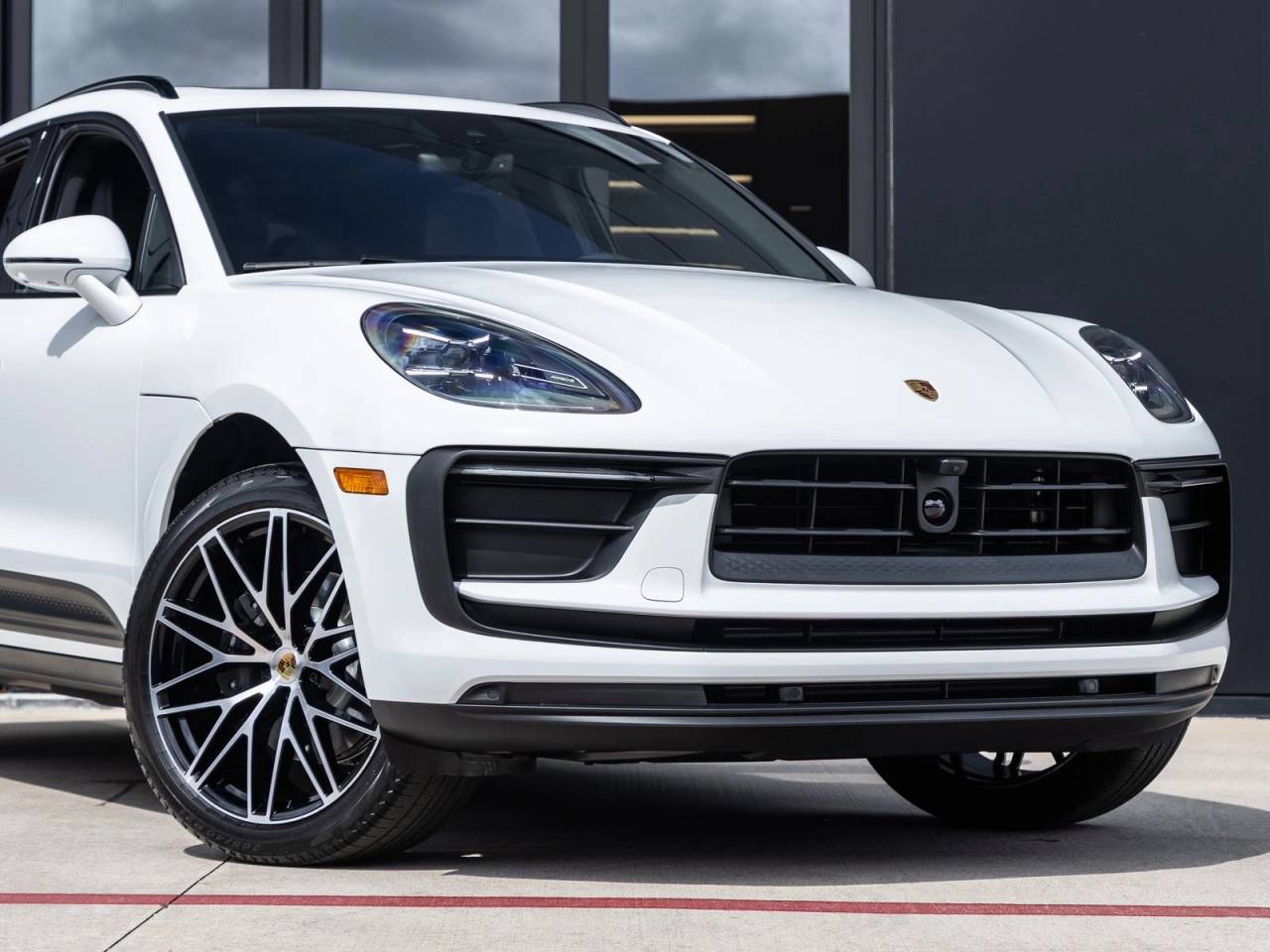 2026 Porsche Macan Macan