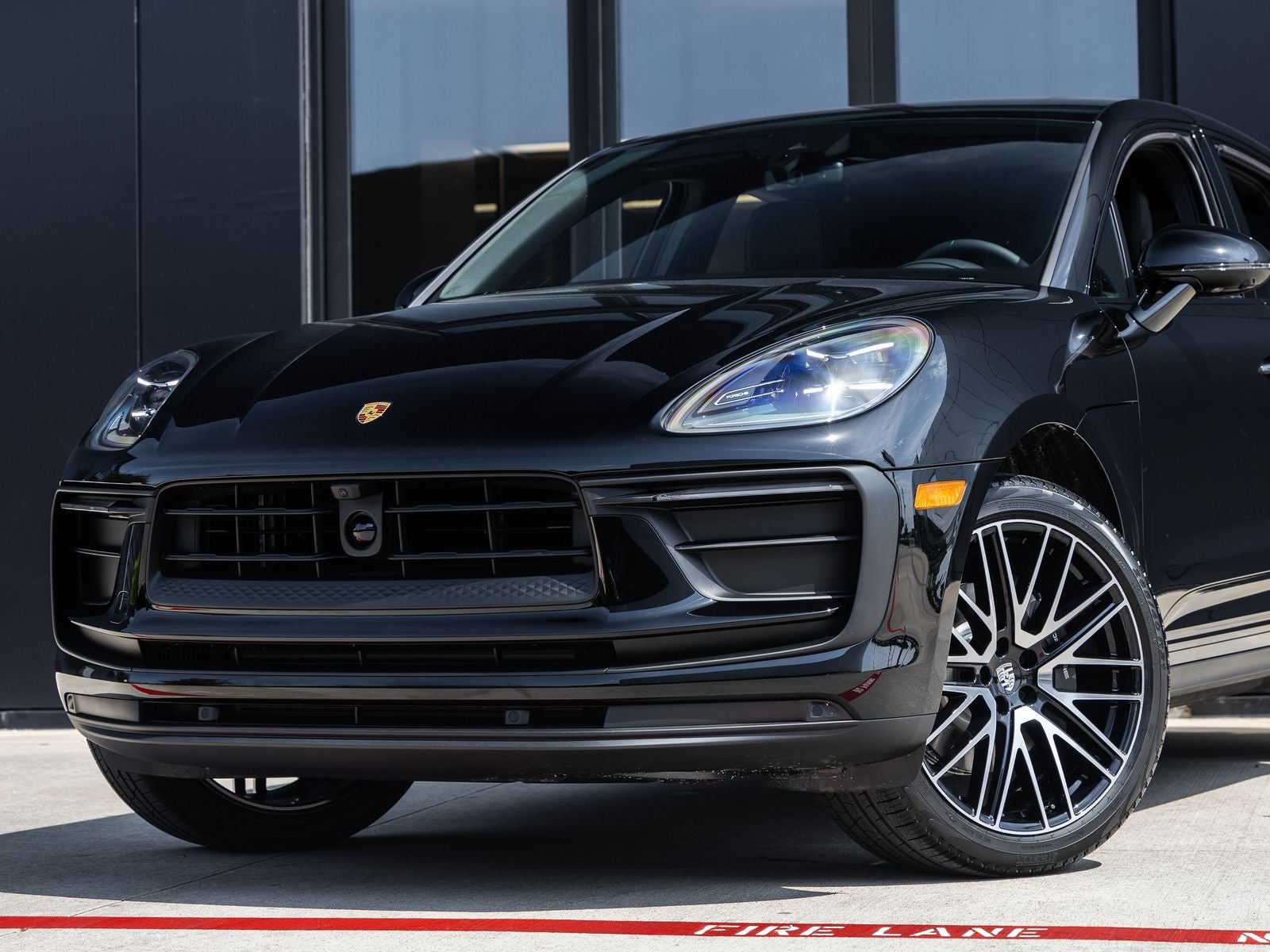 2026 Porsche Macan AWD