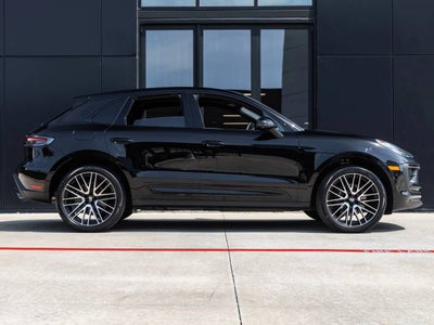 2026 Porsche Macan AWD
