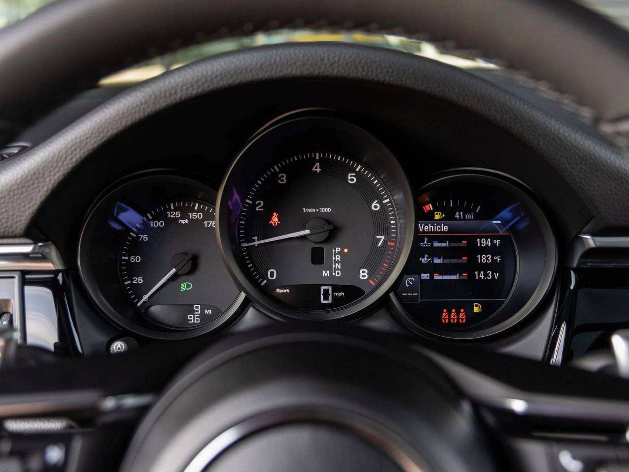 2026 Porsche Macan AWD