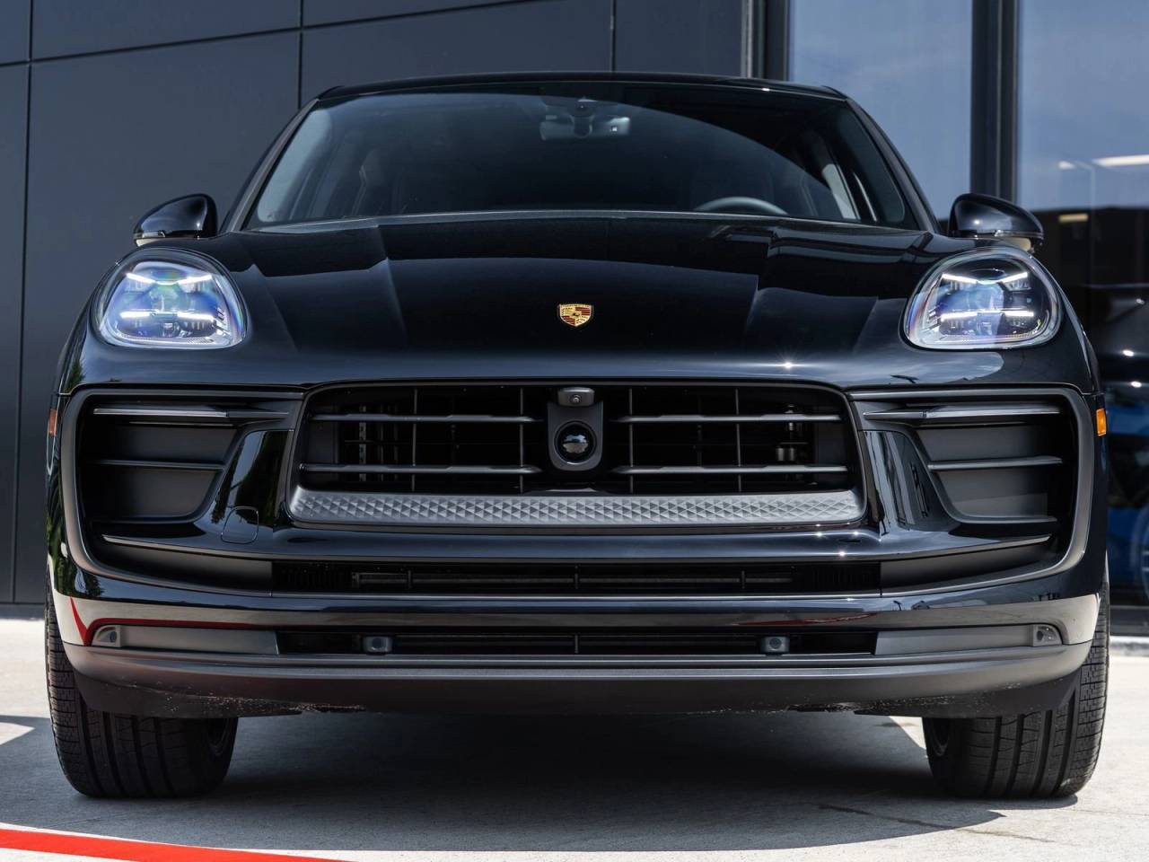 2026 Porsche Macan AWD