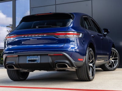 2026 Porsche Macan AWD