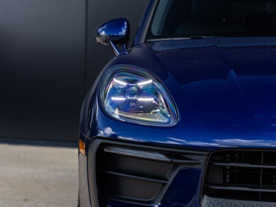 2026 Porsche Macan AWD