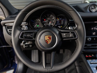 2026 Porsche Macan AWD