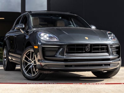2026 Porsche Macan Macan