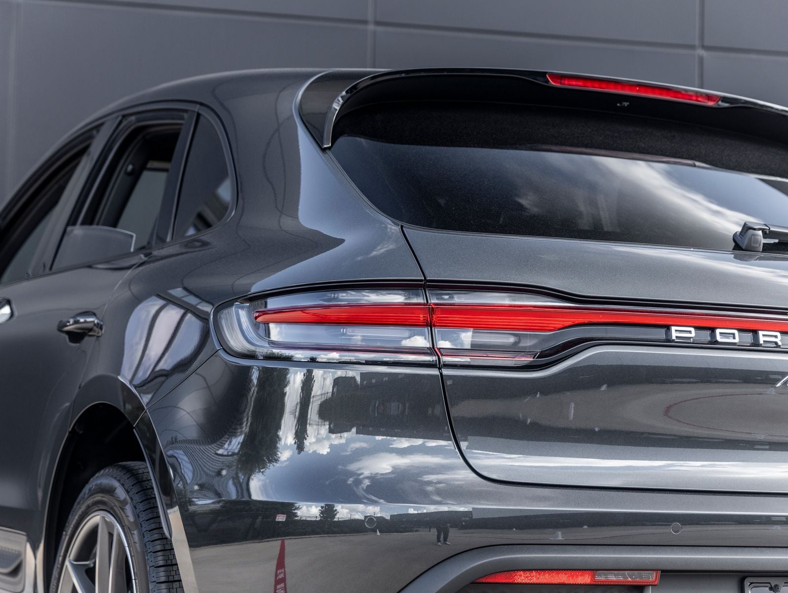 2026 Porsche Macan Macan