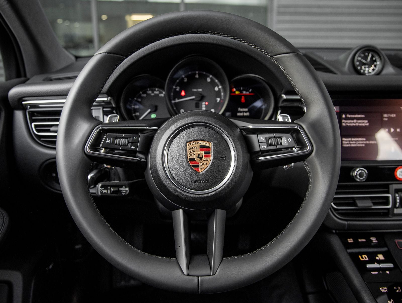 2026 Porsche Macan Macan