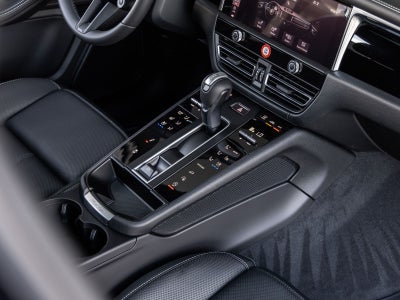 2026 Porsche Macan Macan T