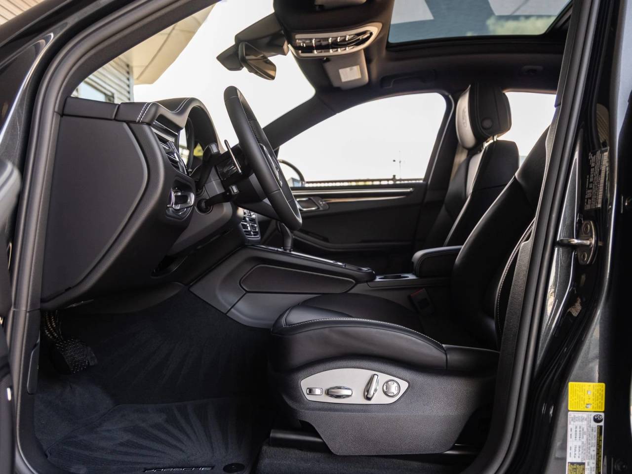 2026 Porsche Macan Macan T