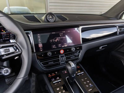 2026 Porsche Macan Macan T