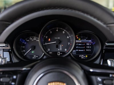 2026 Porsche Macan Macan