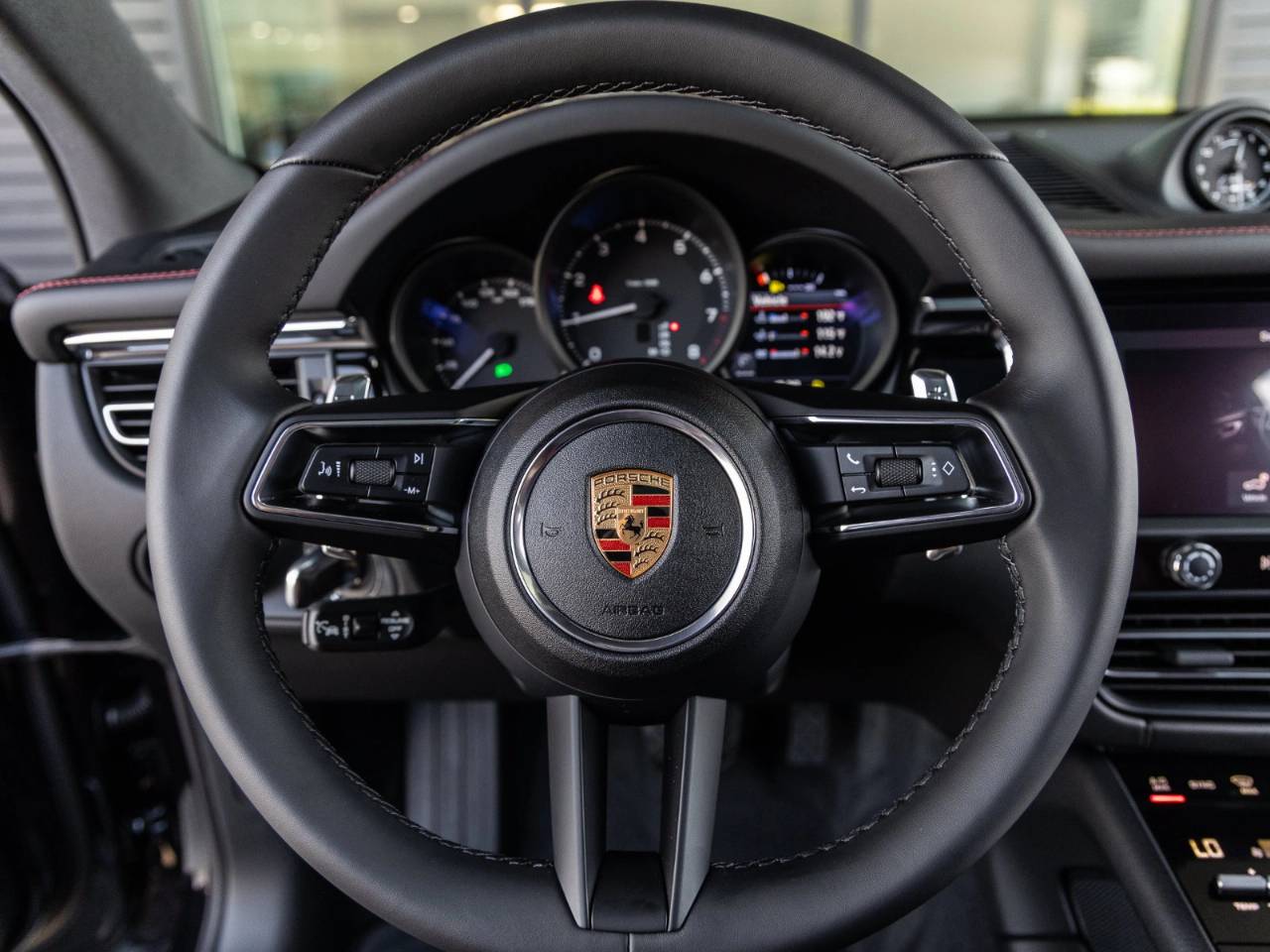 2026 Porsche Macan Macan