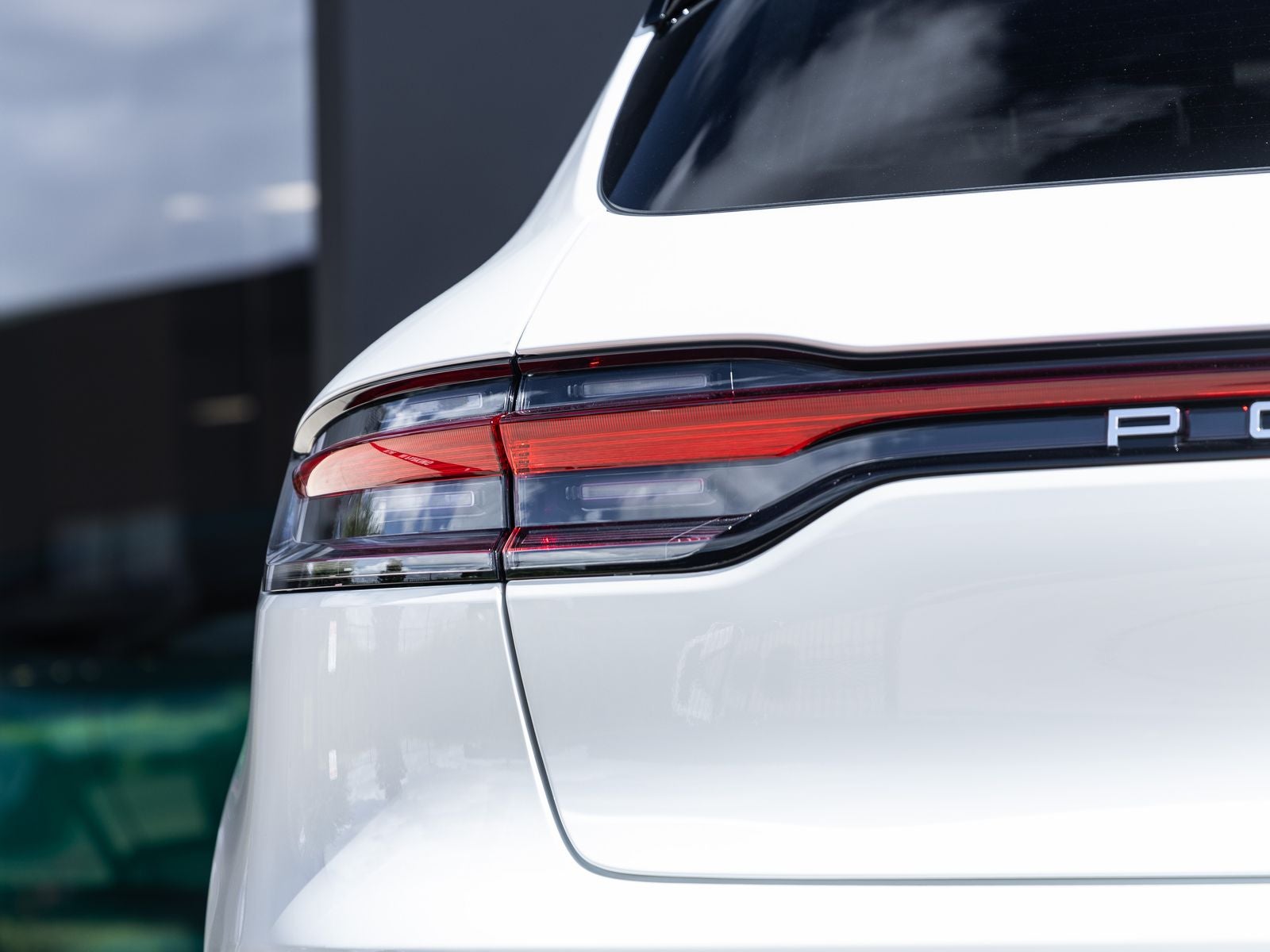 2026 Porsche Macan Base