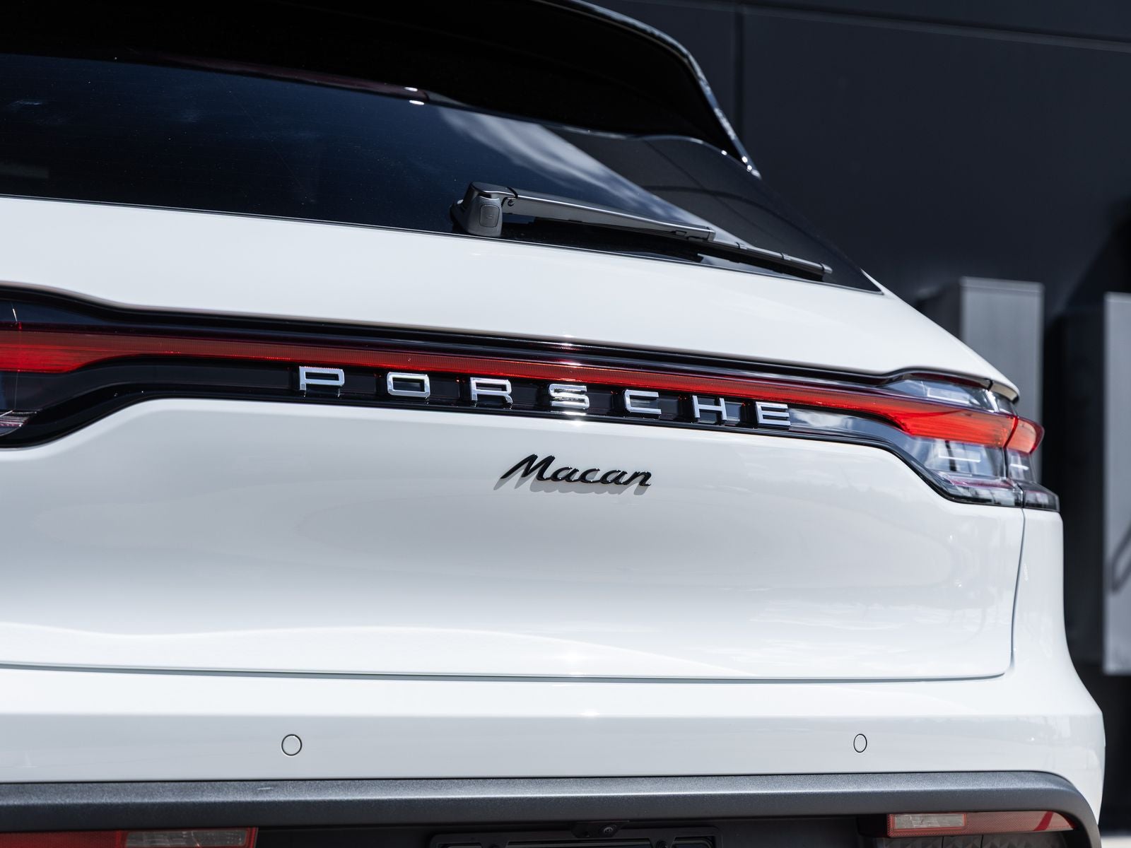 2026 Porsche Macan Base