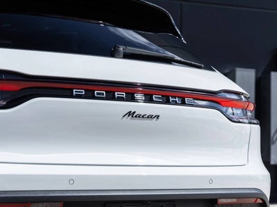 2026 Porsche Macan Macan