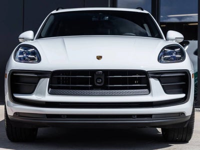 2026 Porsche Macan Macan
