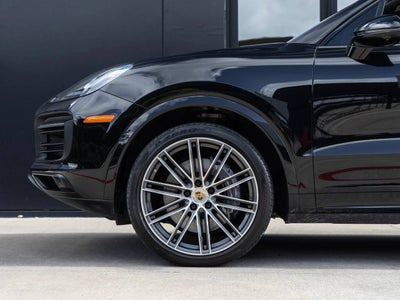 2023 Porsche Cayenne Cayenne Platinum Edition (MY23)