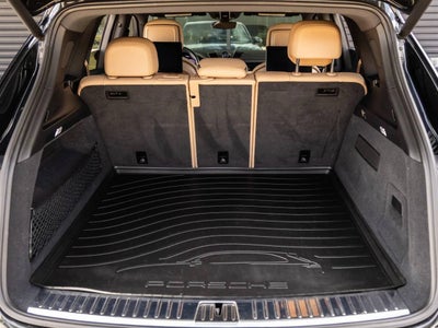 2023 Porsche Cayenne Cayenne Platinum Edition (MY23)
