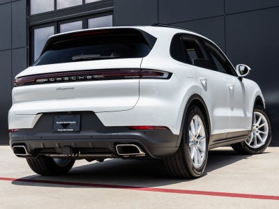 2025 Porsche Cayenne AWD