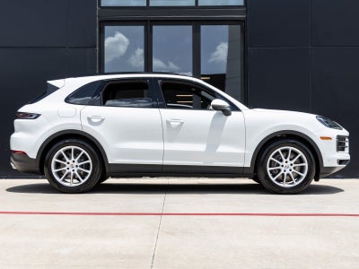 2025 Porsche Cayenne AWD