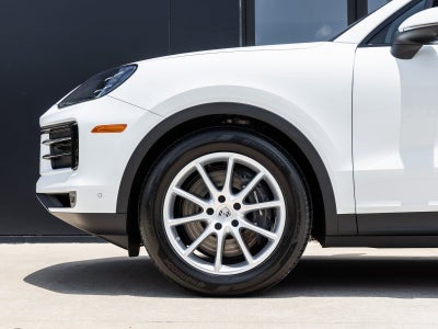 2025 Porsche Cayenne AWD