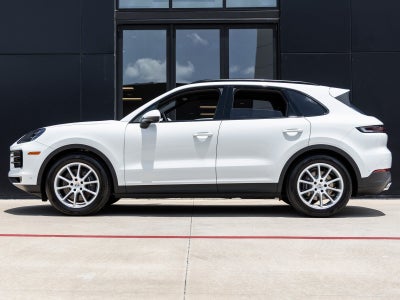 2025 Porsche Cayenne AWD