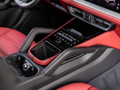 2025 Porsche Cayenne AWD