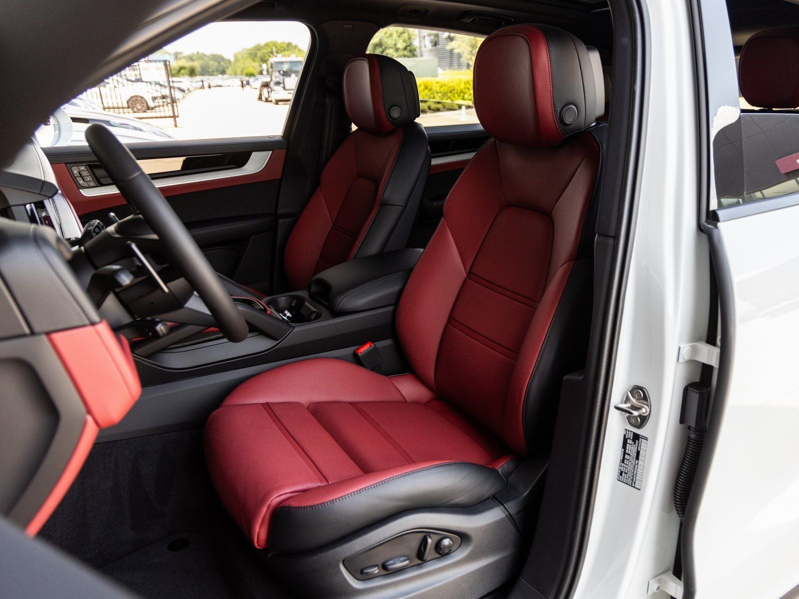 2025 Porsche Cayenne AWD