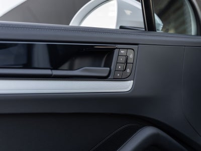 2026 Porsche Cayenne AWD