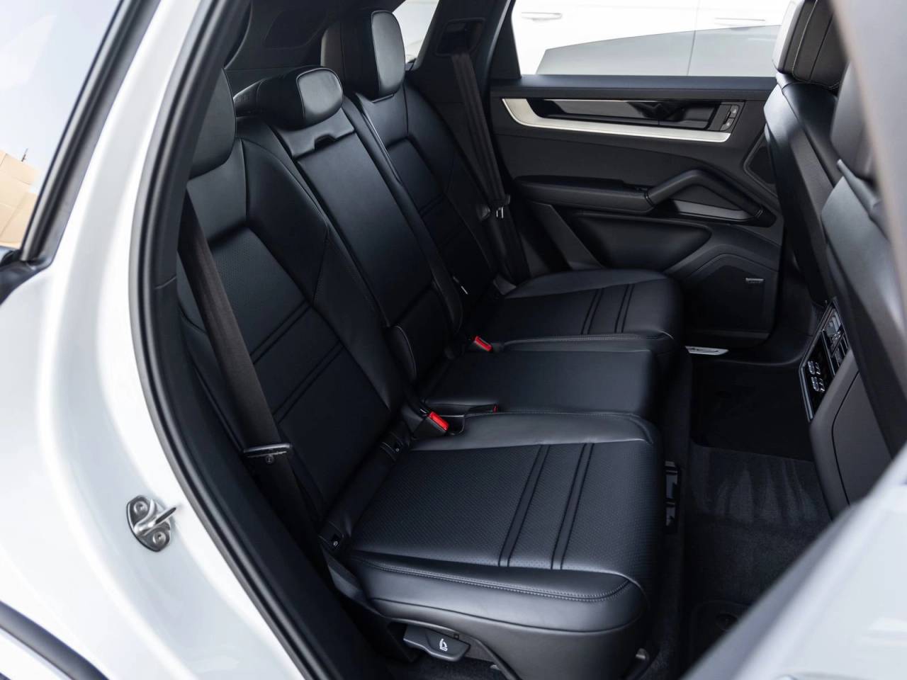 2026 Porsche Cayenne AWD