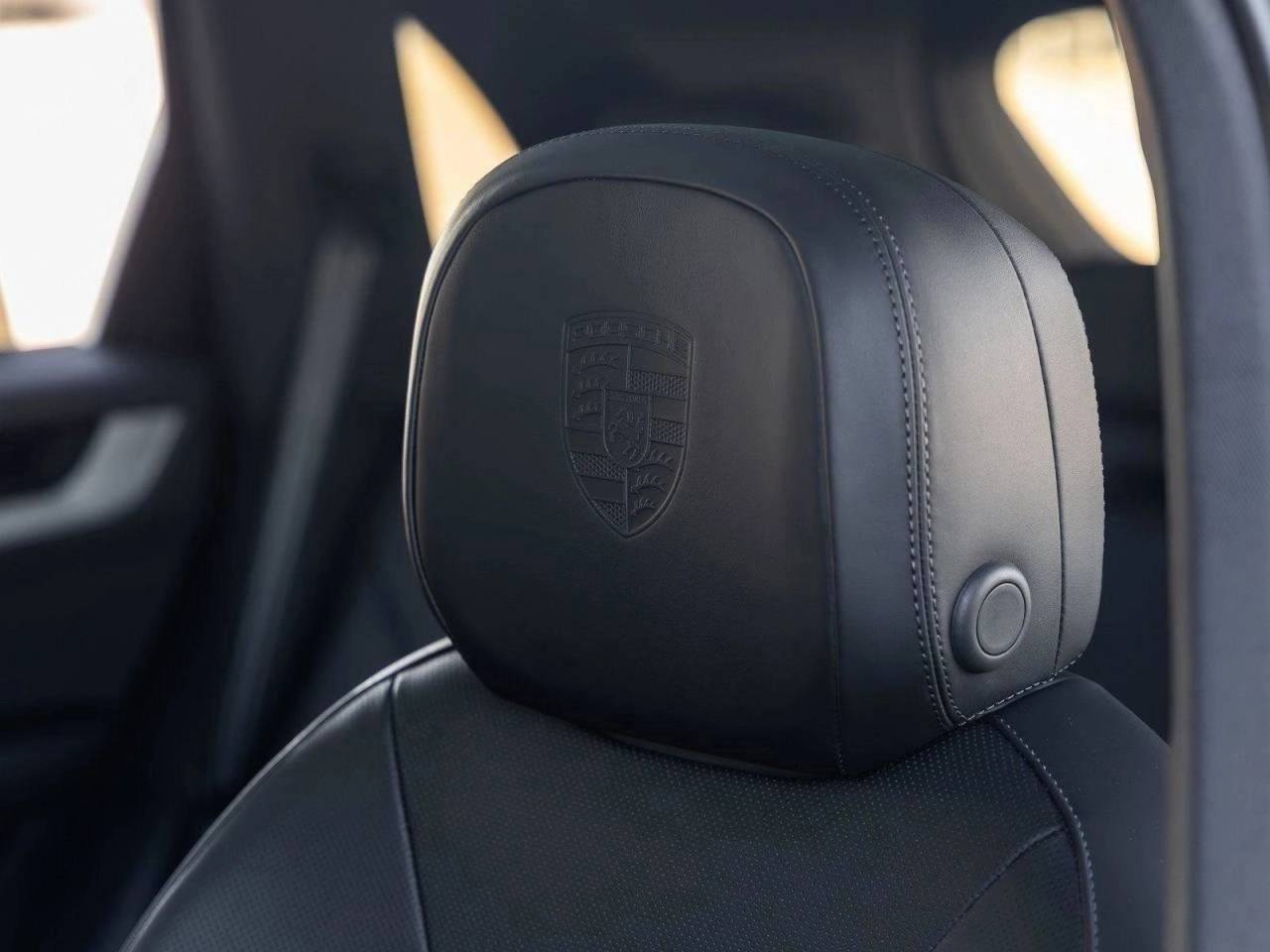 2026 Porsche Cayenne AWD