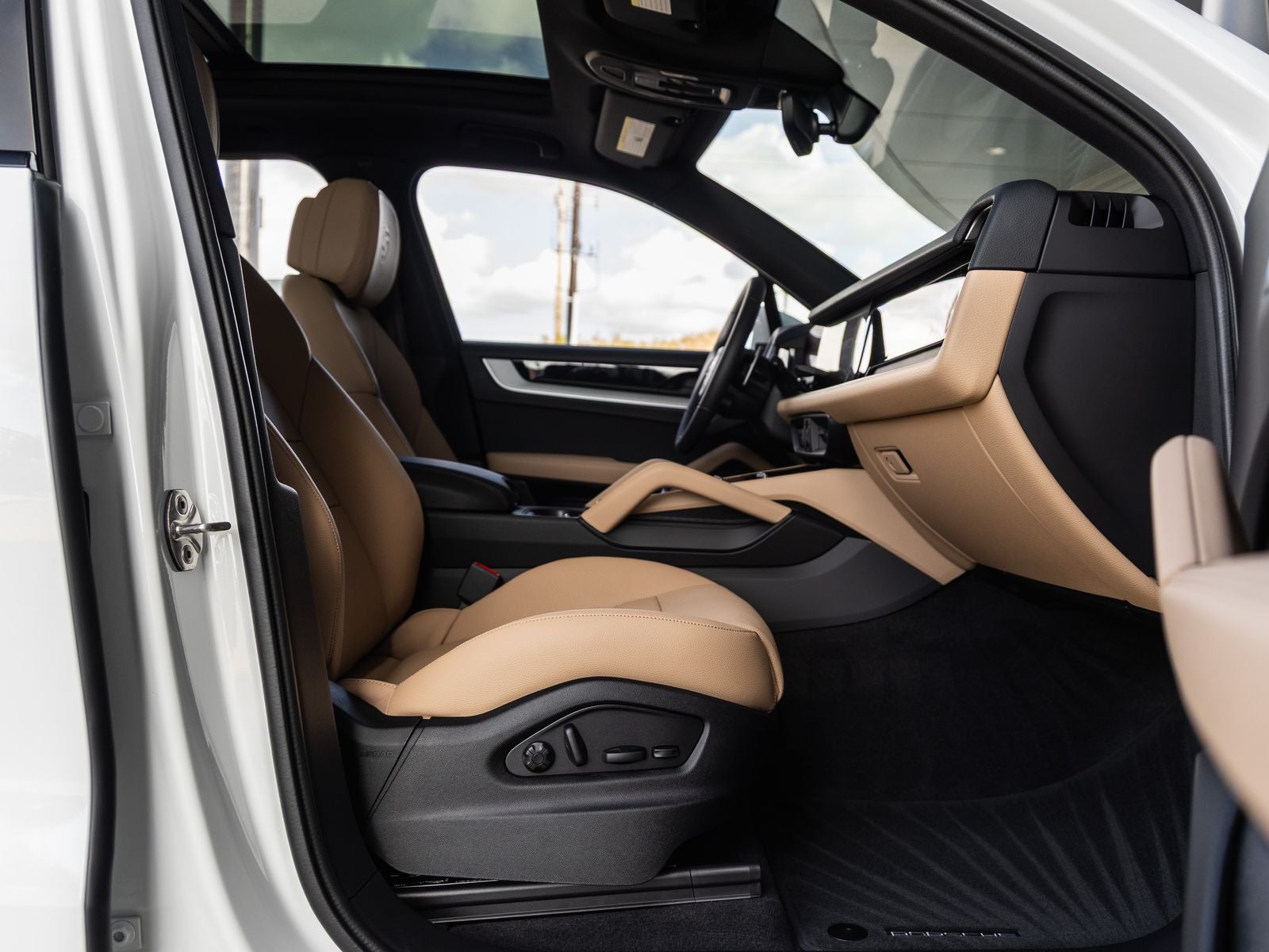 2026 Porsche Cayenne AWD