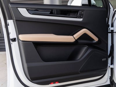 2026 Porsche Cayenne AWD