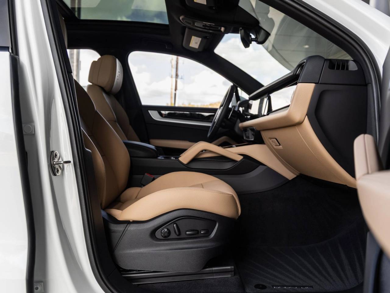 2026 Porsche Cayenne AWD