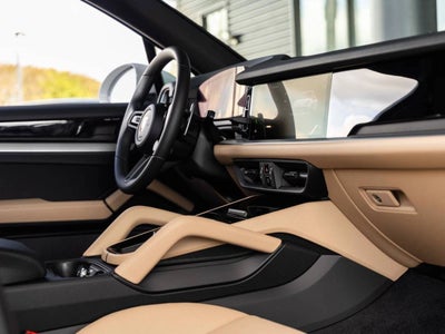 2026 Porsche Cayenne AWD