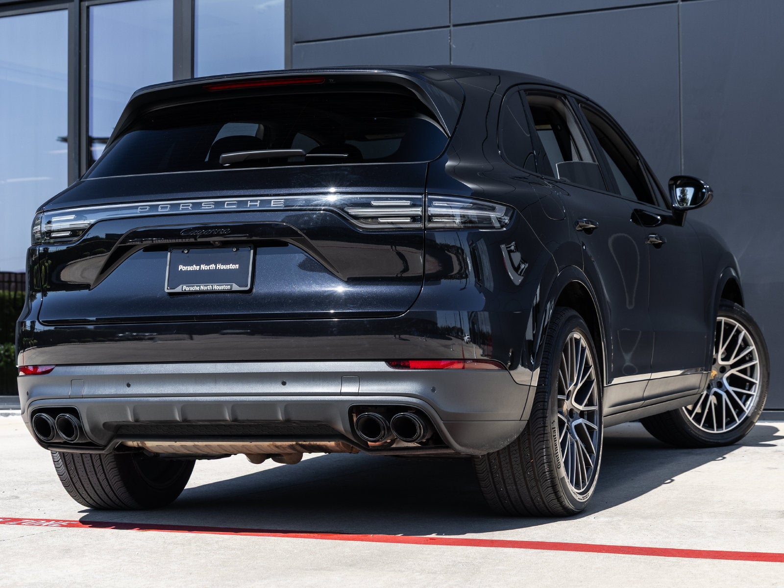 2022 Porsche Cayenne Base