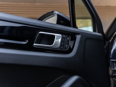 2022 Porsche Cayenne Base