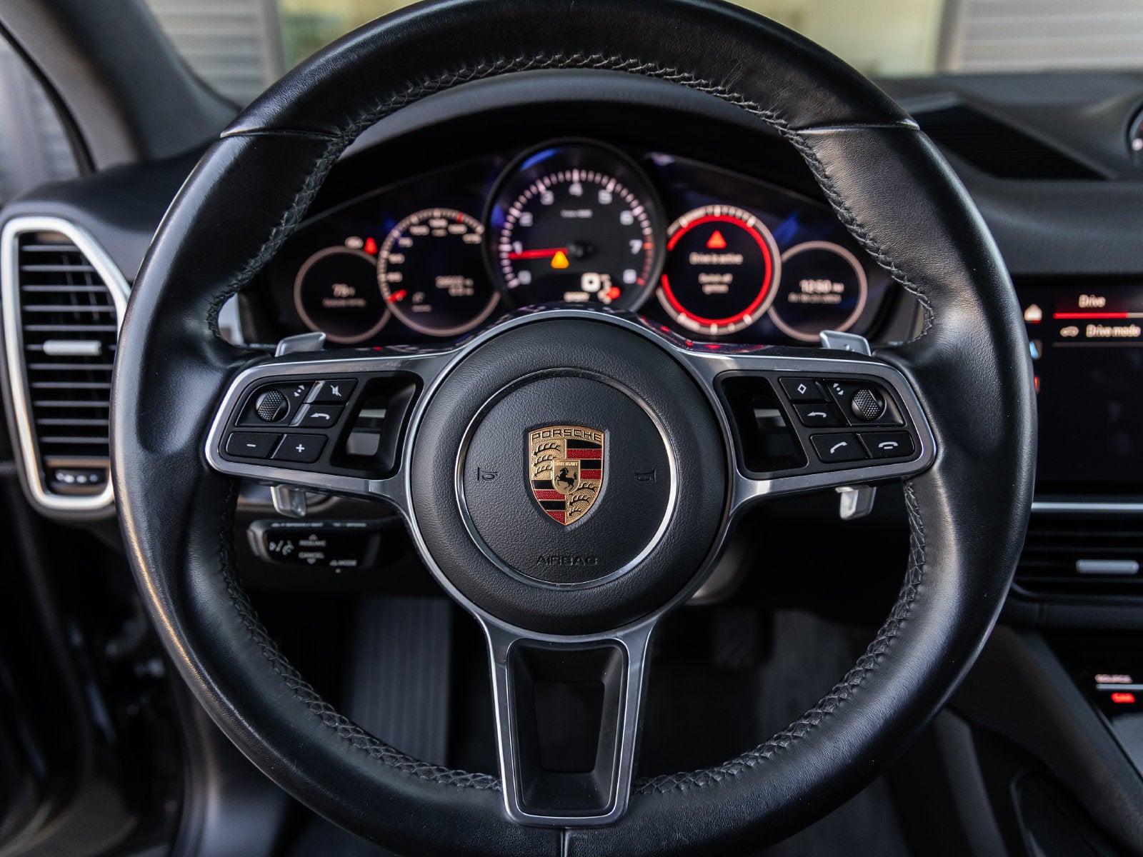 2022 Porsche Cayenne Base