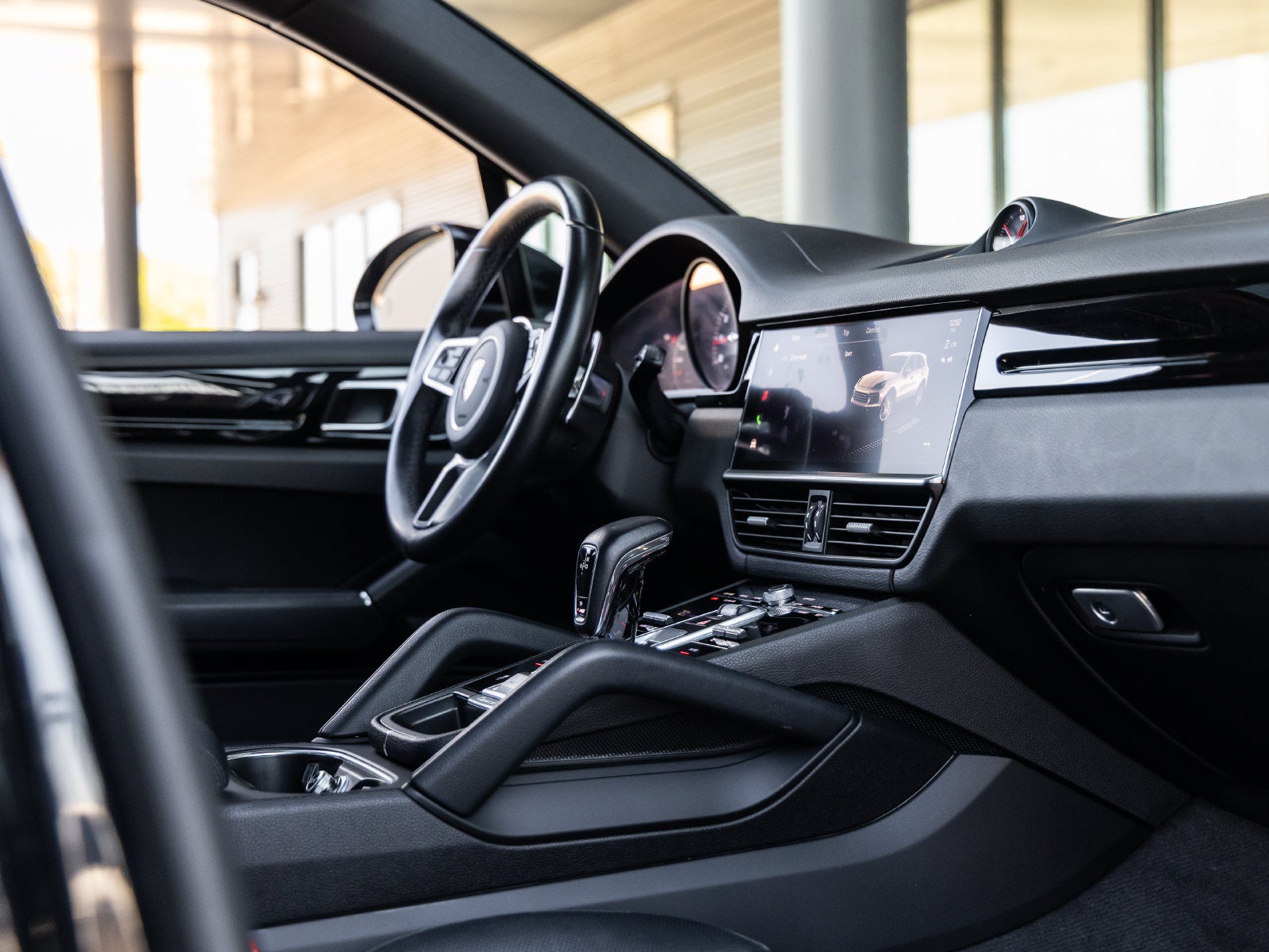 2022 Porsche Cayenne Base
