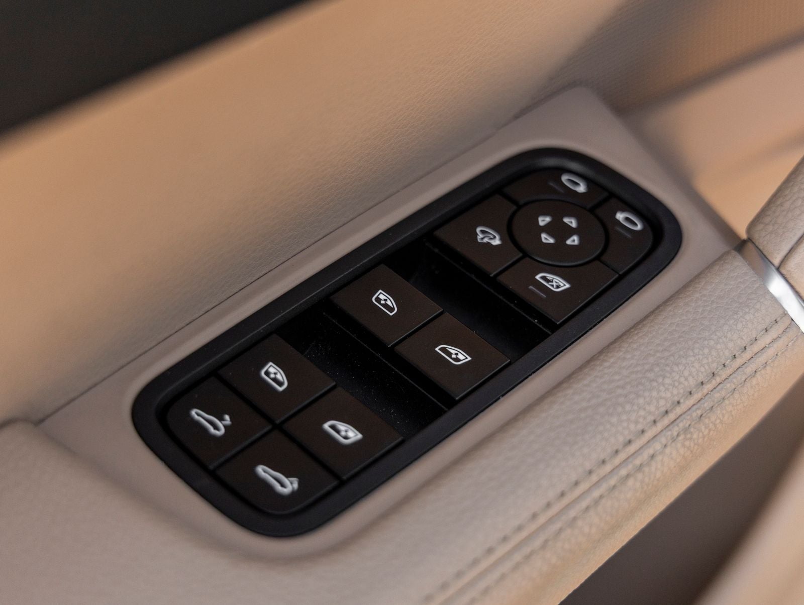 2023 Porsche Cayenne Cayenne Platinum Edition (MY23)