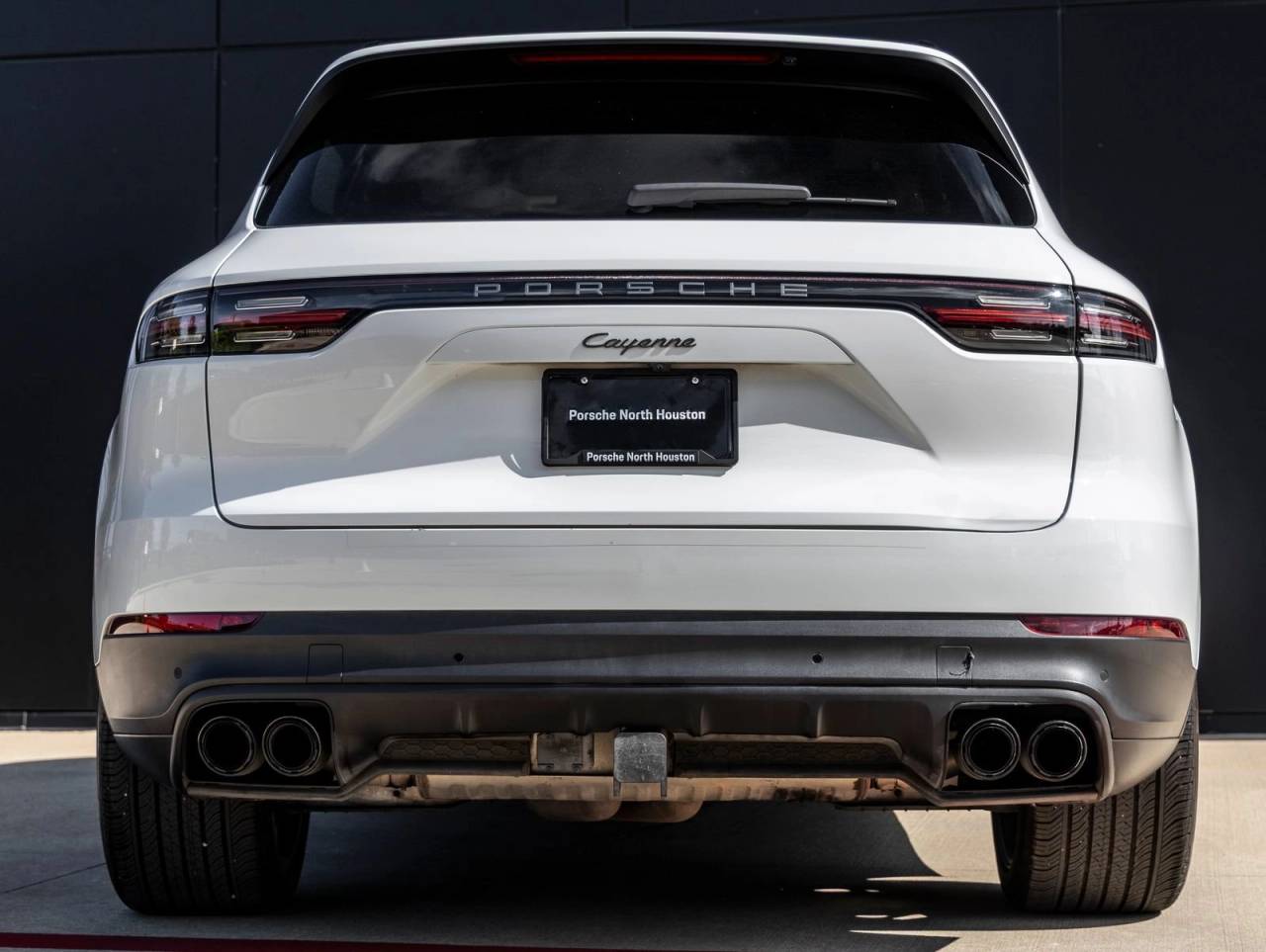 2023 Porsche Cayenne Cayenne Platinum Edition (MY23)