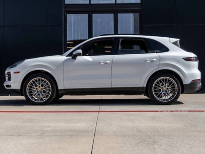 2023 Porsche Cayenne Cayenne Platinum Edition (MY23)