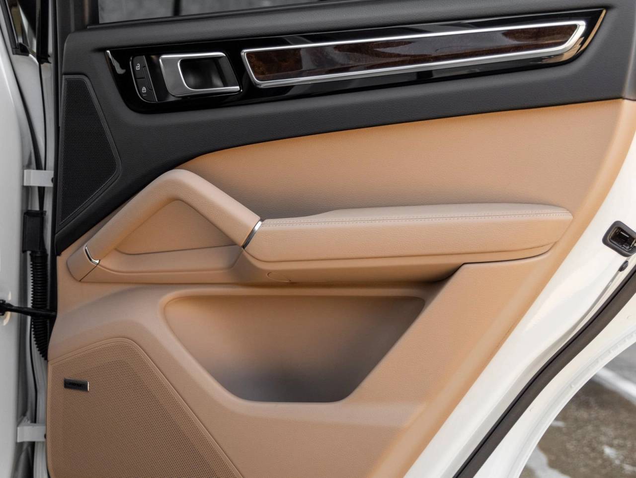 2023 Porsche Cayenne Cayenne Platinum Edition (MY23)
