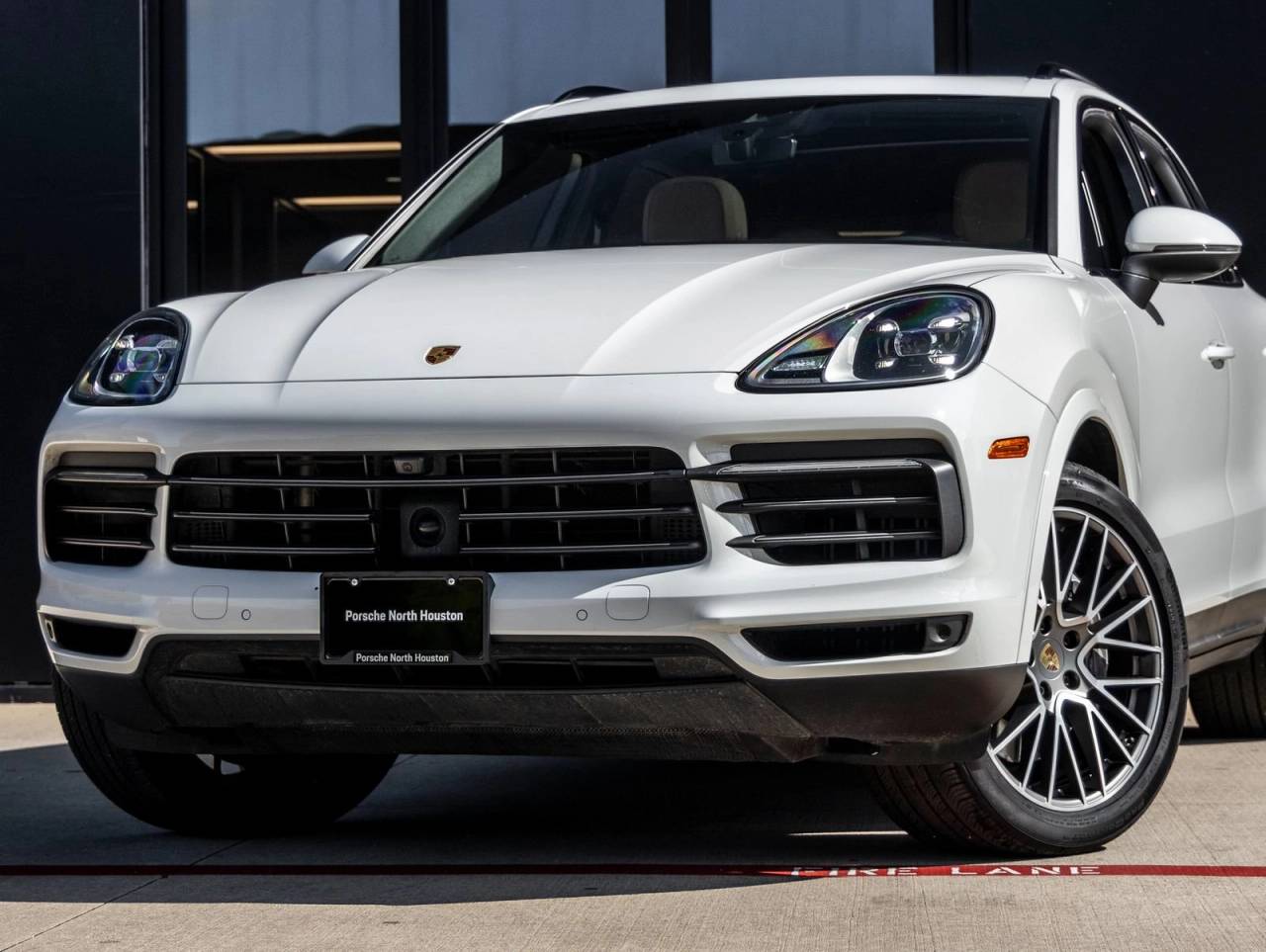2023 Porsche Cayenne Cayenne Platinum Edition (MY23)