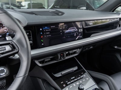 2026 Porsche Cayenne AWD