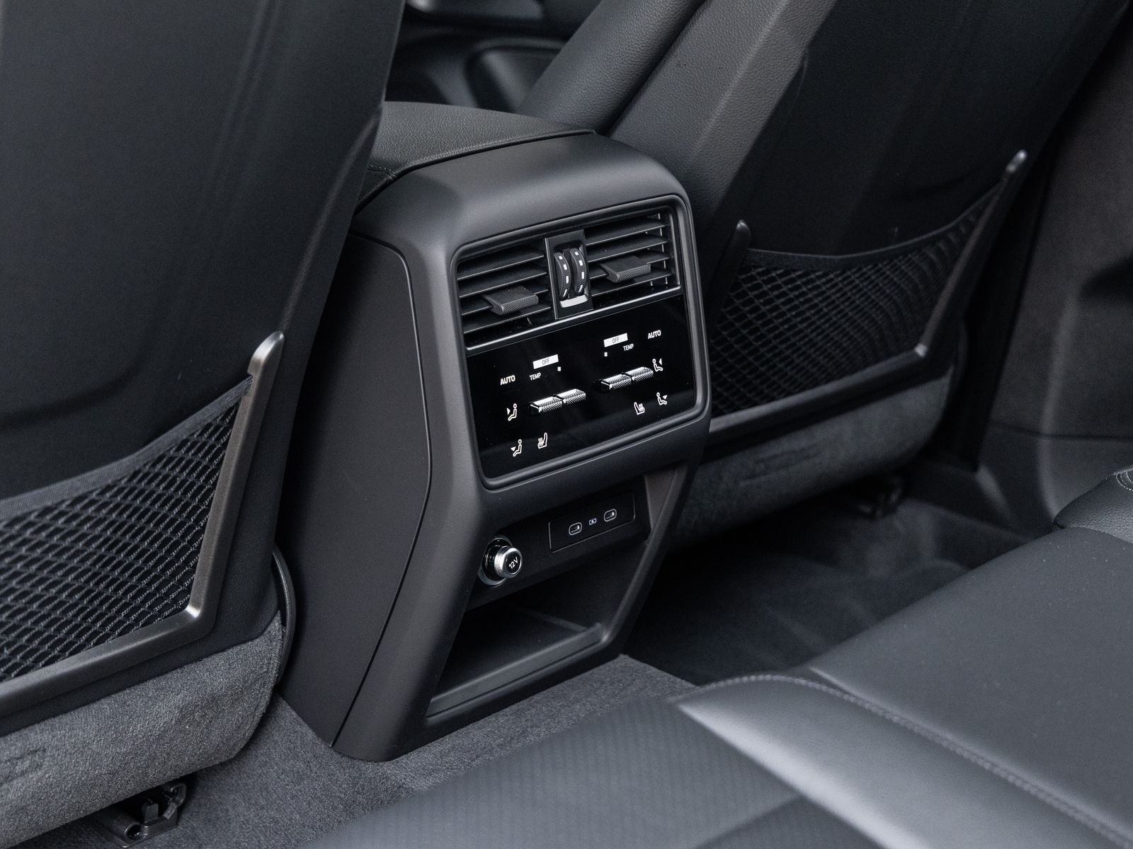 2026 Porsche Cayenne AWD