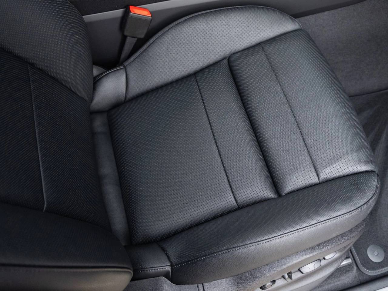 2026 Porsche Cayenne AWD