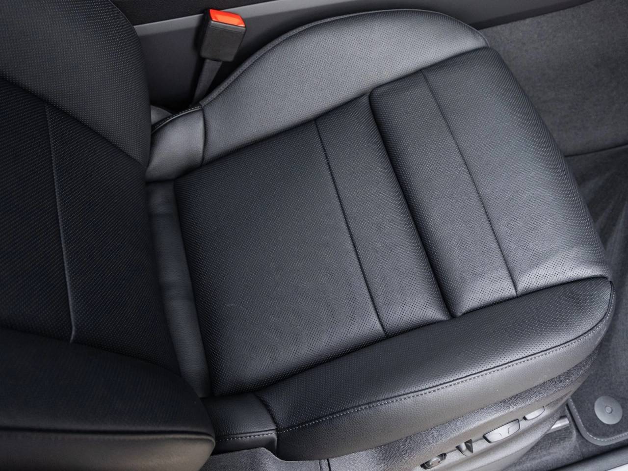 2026 Porsche Cayenne AWD