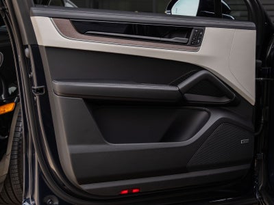 2026 Porsche Cayenne AWD