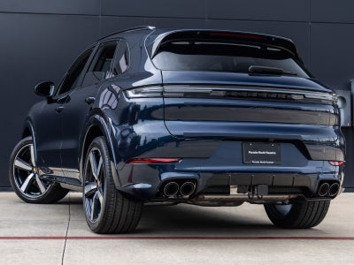 2026 Porsche Cayenne AWD
